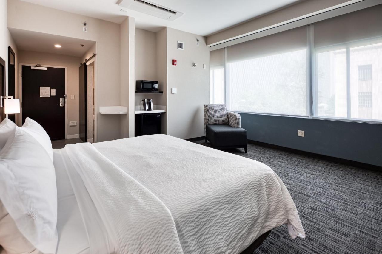 Holiday Inn Express - Kansas City Downtown By Ihg Exterior photo