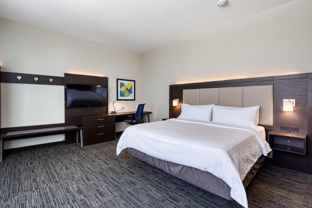 Holiday Inn Express - Kansas City Downtown By Ihg Exterior photo