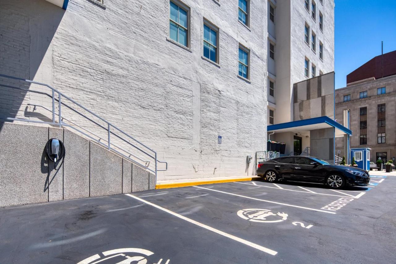 Holiday Inn Express - Kansas City Downtown By Ihg Exterior photo